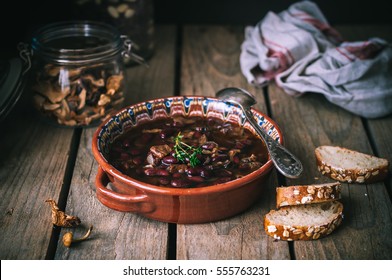 Dried Wild Mushroom And Kidney Bean Soup