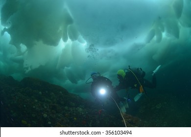drift ice diving