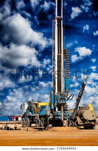 Drilling rig. Deep drilling. Industry,\
geology. Mineral\
exploration.
