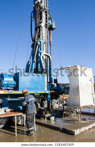 Drilling rig. Drilling deep wells. Coring.\
Industry. Mineral\
exploration.