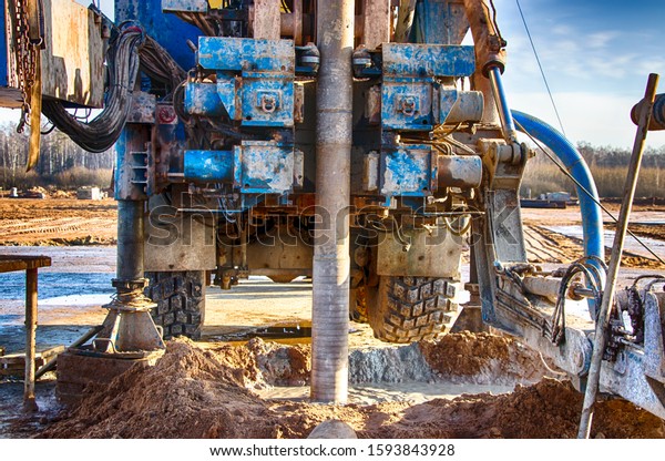 Drilling rig. Drilling deep wells. Coring.
Industry. Mineral
exploration.
