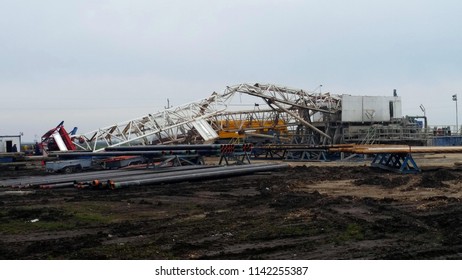 Drilling rig that was not properly set up, at the very beginning of the work suffered a breakdown in the form of falling and complete steel frame bent and significantly damaged