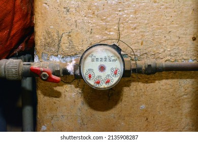 Drinking Water Meter In The Old Apartment.