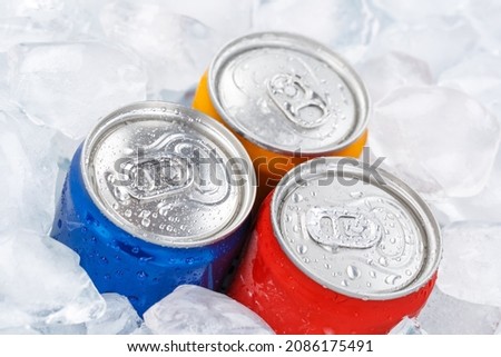 Drinks lemonade cola drink softdrinks in cans can