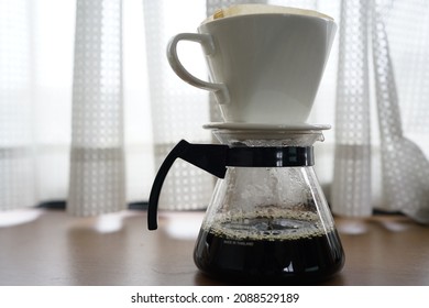 955 Caution hot coffee Images, Stock Photos & Vectors | Shutterstock