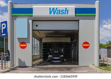 Drive Through Automatic Car Wash Machine Tunnel