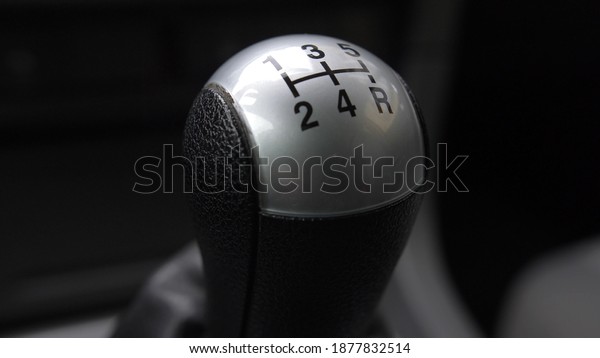 Driver
Changing Gears with Manual Transmission Gear
Stick