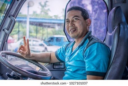 Driver gave friendly hand signed