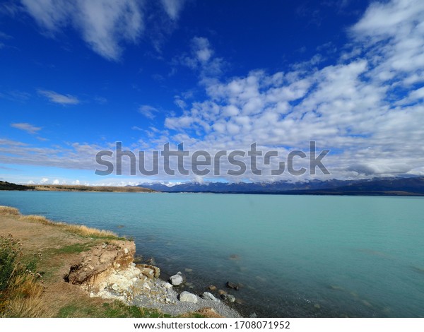 Driving around Lake Pukaki and Mt.Cook/Aoraki -
New Zealand