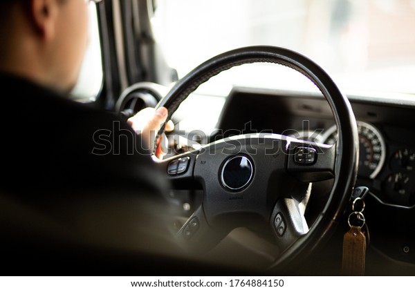 driving car chauffeur personal driver taxi hummer
wedding limousine car