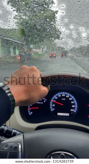 driving in the\
rain