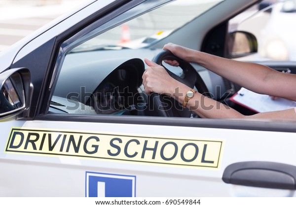 Driving school. Learning\
to drive a car.