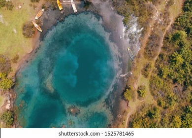 Shoot Lake Lake Looks Like Foto de 1525781465 | Shutterstock