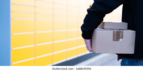 
Drop Off A Package At A Packing Station