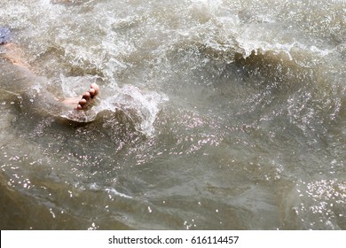 溺死する 溺れる Hd Stock Images Shutterstock