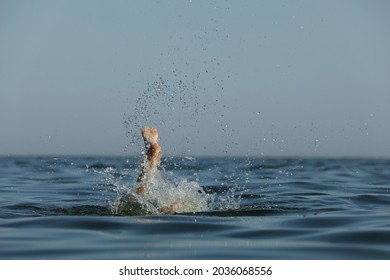 2,371 Legs sticking out of the water Images, Stock Photos & Vectors ...