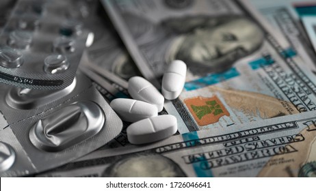 Drug Smuggling. Large, White Tablets, And A Syringe For Injection. Buying Or Selling Illegal Substances And Drugs. Closeup. Concept Of Illegal Activity And Drug Addiction. Template.