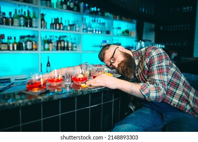 966 Drunk Man Sleeping At A Bar Images, Stock Photos & Vectors ...