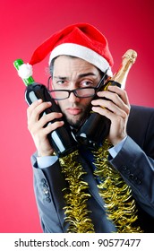 Drunkener Geschäftsmann nach Amtsantritt Weihnachtsfeier
