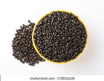 Dry organic Urad Dal Whole or Vigna mungo or black gram urad bean minapa pappu or mungo bean or black matpe  