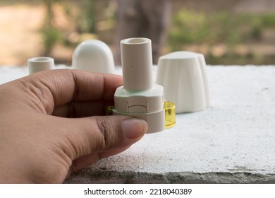 Dry Powder Inhaler Or DPI Device For Deliver Medication To The Lungs In The Form Of A Dry Powder To Treat Respiratory Diseases Such As Asthma, Bronchitis, Emphysema And COPD