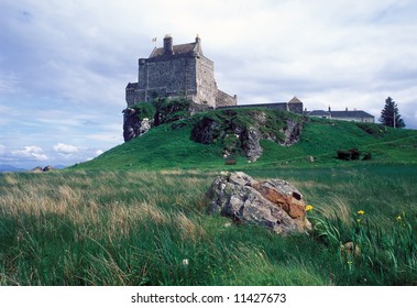 Duart Castle Home Of The Maclean Clan Isle Of Mull