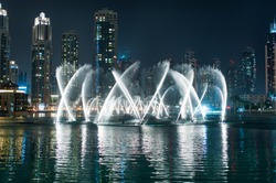 Dubai Dancing Fountain - Wonderful Evening Show