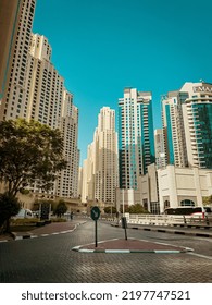 Dubai, UAE- 04.09.2022. Dubai Marina Walk