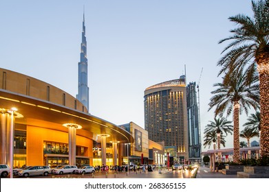 DUBAI, UAE - APRIL 07, 2015:Dubai Mall, the world's largest shopping mall, part of the 20 billion dollars Downtown Dubai Complex, and includes around 1,200 shops