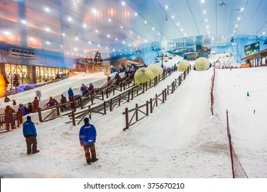 DUBAI, UAE - APRIL 16: Ski Dubai, An Indoor Ski Resort In Mall Of The Emirates, On April 16, 2015