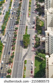 Dubai, UAE - April 18, 2022: Palm Jumeirah, Shoreline Apartments Road And Cars.