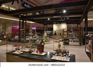 742 Dubai festival city mall Images, Stock Photos & Vectors | Shutterstock