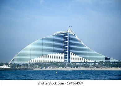DUBAI, UAE -  MAY 10:Jumeirah Beach Hotel On May 10, 2014 In Dubai.  9th Tallest Building In Dubai 