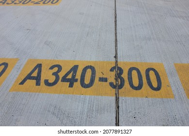 668 Airport ground markings Images, Stock Photos & Vectors | Shutterstock