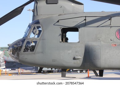 85 Tandem Rotor Heavy Lift Helicopter Images, Stock Photos & Vectors ...