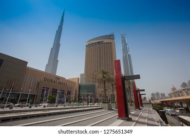 601 Dubai mall entrance Images, Stock Photos & Vectors | Shutterstock