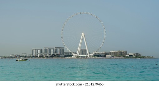 Dubai, Vereinigte Arabische Emirate. Die atemberaubende Aussicht auf die Ain Dubai und die Bluewater Island. Das größte und größte Beobachtungsrad der Welt. Ein Wahrzeichen in der Nähe des Hafens von Dubai