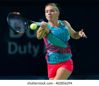 DUBAI, UNITED ARAB EMIRATES - FEBRUARY 17 : Simona Halep At The 2016 Dubai Duty Free Tennis Championships