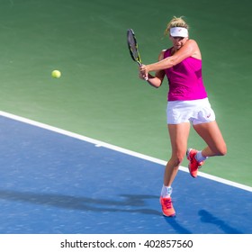 DUBAI, UNITED ARAB EMIRATES - FEBRUARY 18 : Coco Vandeweghe In Action At The 2016 Dubai Duty Free Tennis Championships