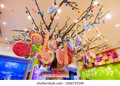 150 Colorfull Tree Kids Images, Stock Photos & Vectors | Shutterstock