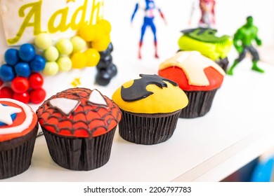 Dubai, United Arab Emirates, Thursday, 27 2022 : Superhero Inspired Cake. Batman, Spiderman, Superman, Ironman, Captain America  Hulk. Kids Birthday Cake And Super Hero Cup Cakes Or Muffins