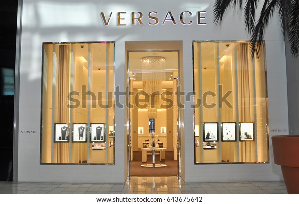 versace mall of emirates