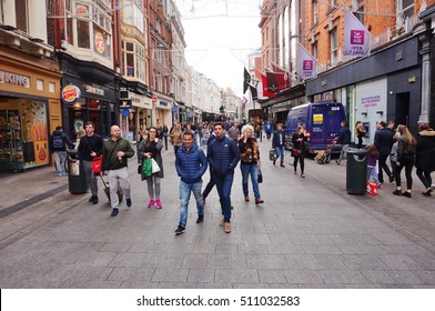 DUBLIN, IRELAND -29 OCT 2016- Grafton Street Is A Pedestrian Thoroughfare And The Main Shopping Street In Central Dublin. It Runs From College Green To Saint Stephens Green.