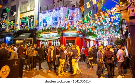 DUBLIN, IRELAND – 6 June 2018: Nightlife In Dublin, Temple Bar Area