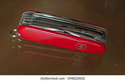 258 Old swiss army knife Images, Stock Photos & Vectors | Shutterstock