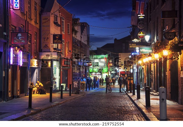 Dublin Ireland September 7 2014 Nightlife Stock Photo (Edit Now) 219752554