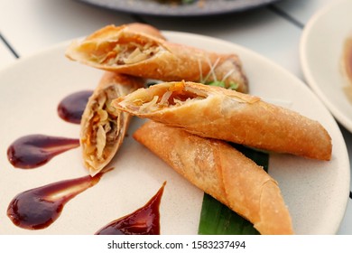 Duck Spring Rolls With Hoisin Sauce 