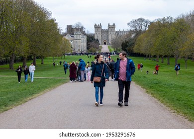 Duke of Edinburgh mourned at Windsor Castle by hundreds.View on the Castle from the distance. 10 April 2021 Windsor United Kingdom 