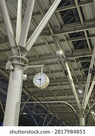 Dulton Double Face Wall Clock, a vintage-style double-sided clock often used in station settings.