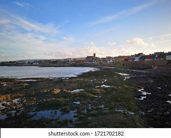 150 Dunbar Harbour Images, Stock Photos & Vectors 